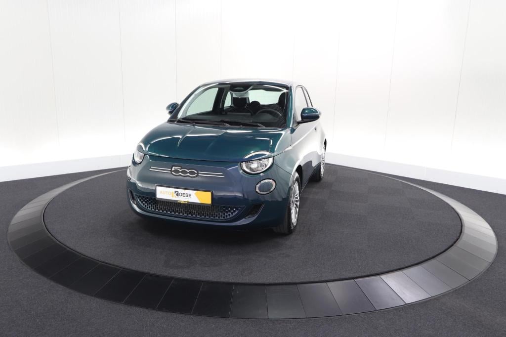 Fiat 500 urban 42 kwh | 96,9% soh | 3 fase laadfunctie | camera | apple car