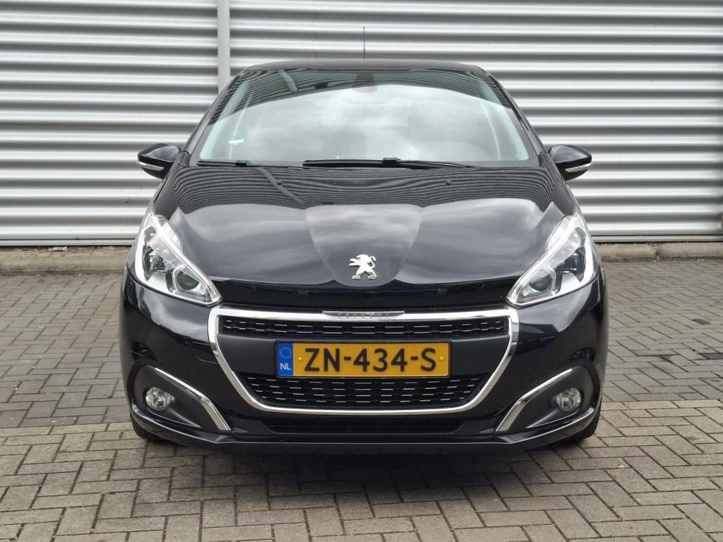Peugeot 208 1.2 signature nav/airco/lmv/park