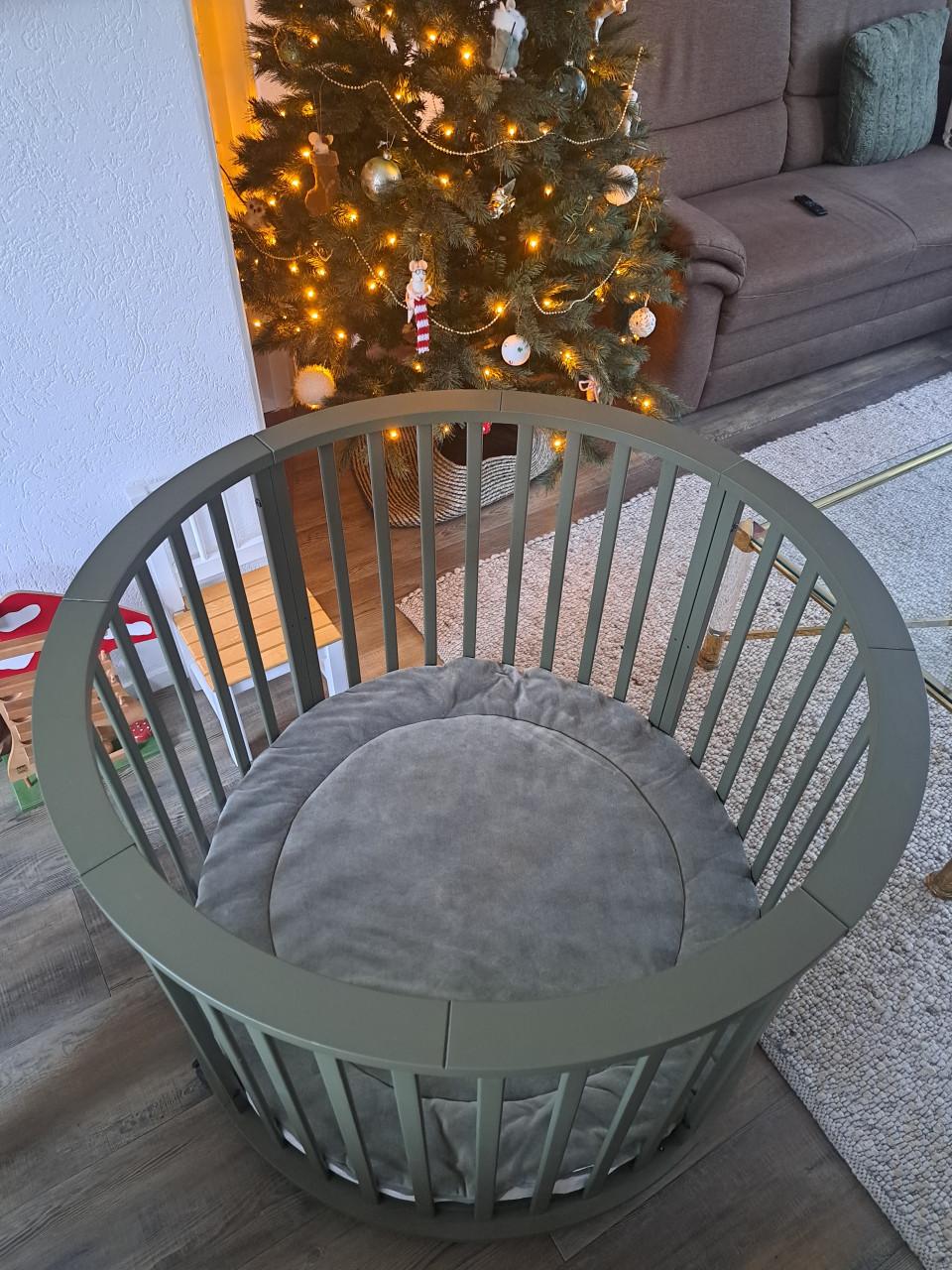 Bopita ronde box met wieltjes, incl. Meyco boxkleed en matras