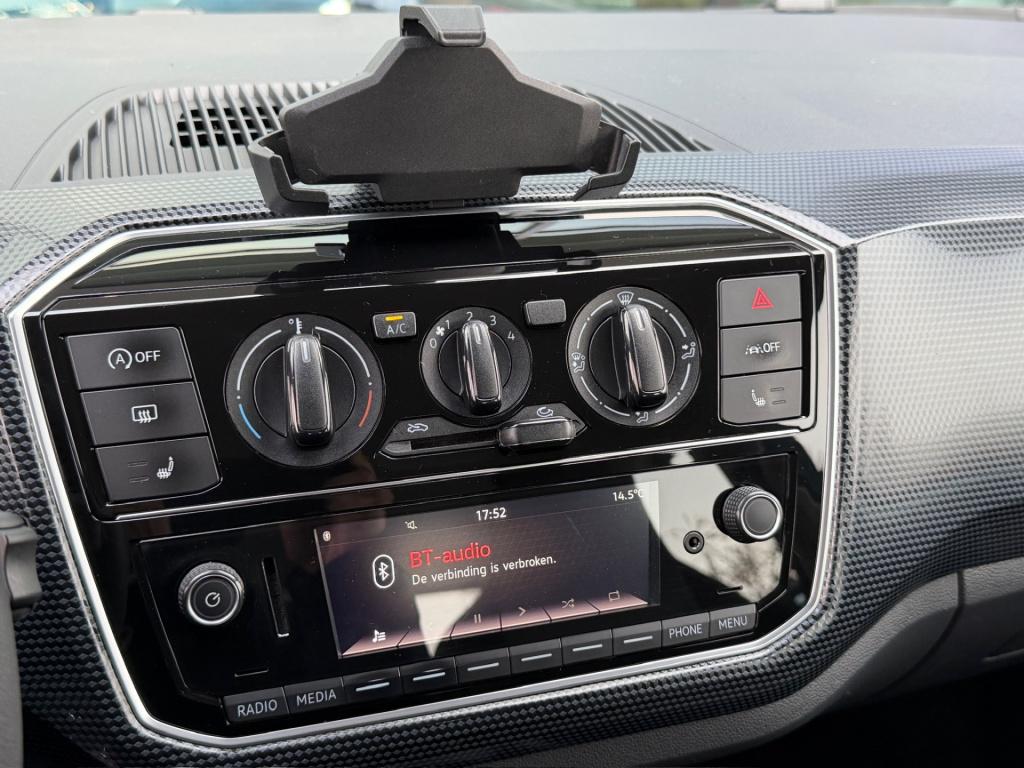 Volkswagen UP! 1.0 5-deurs | cruise | camera | stoelverwarming | lm velgen 