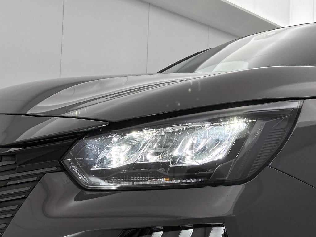 Peugeot 208 hybrid 100 e-dcs6 allure | automaat | | keyless | camera achter
