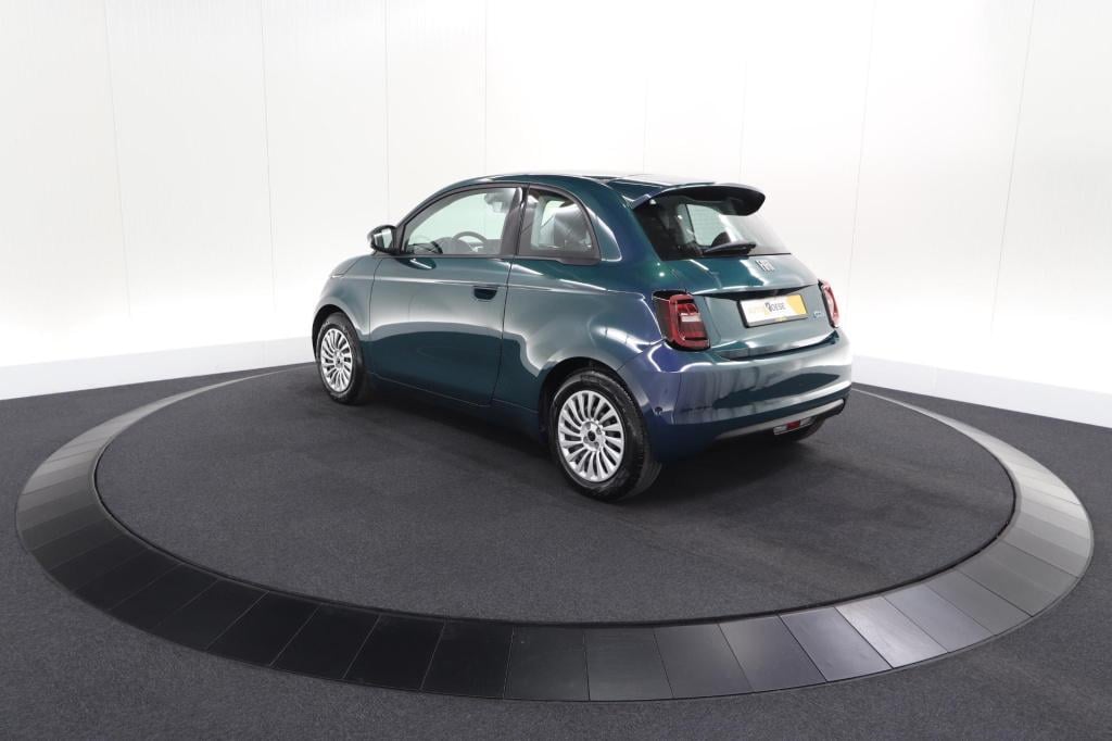 Fiat 500 urban 42 kwh | 96,9% soh | 3 fase laadfunctie | camera | apple car