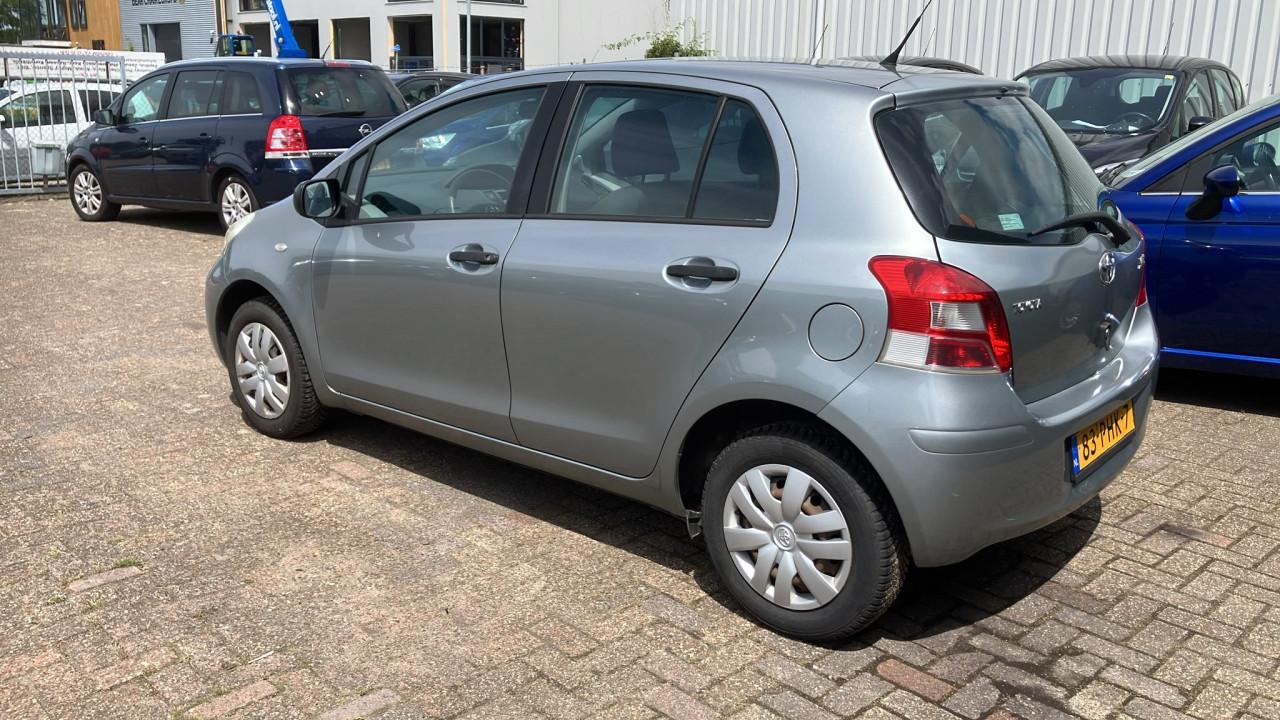 Toyota yaris 1.0 vwti acces 5 deurs airco