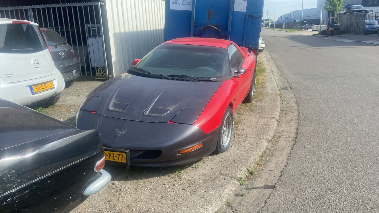 Pontiac Firebird coupe 3.1 V6 1990