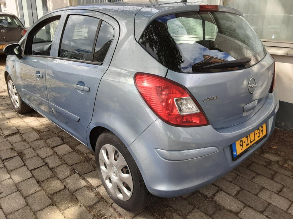 Opel Corsa 1.2-16v business