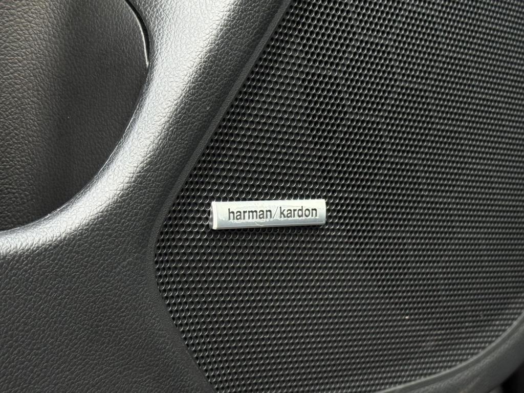 Subaru Outback 2.5i premium nl-auto incl. trekhaak afneembaar!