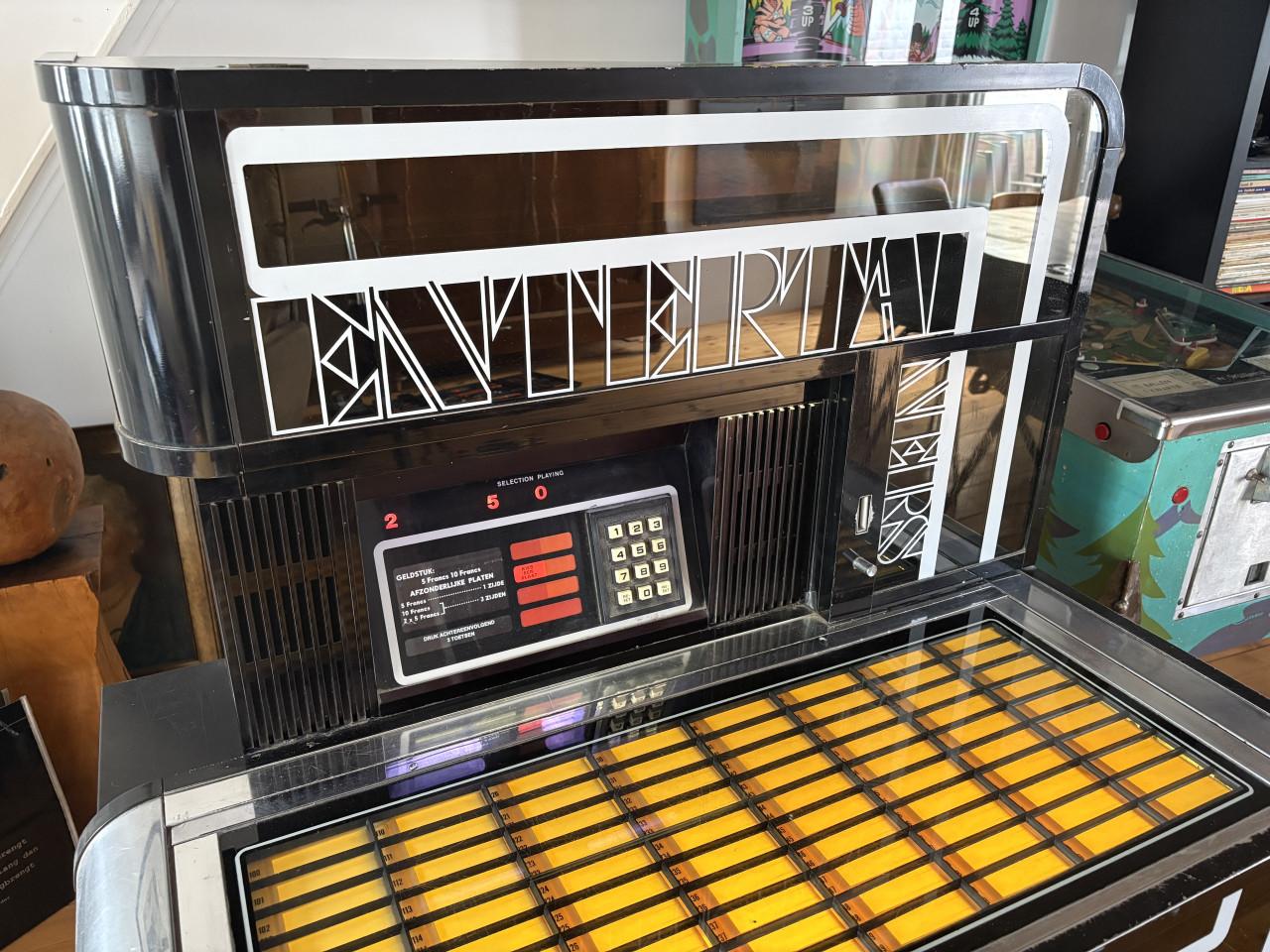 Jukebox Seeburg STD2 Entertainer