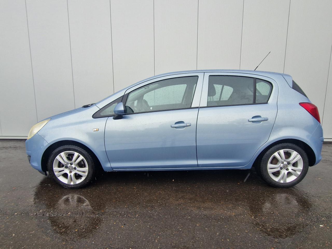 Opel Corsa 1.4-16V Enjoy