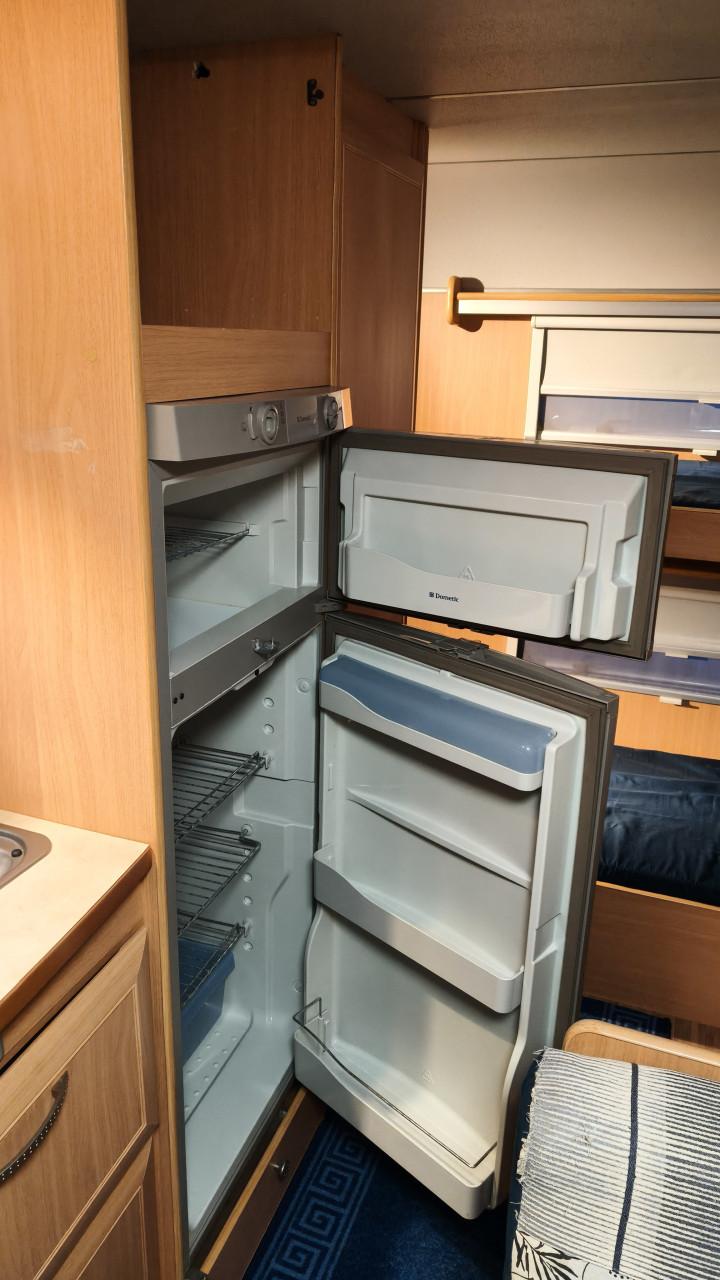 Merk: ACE :Vacancy 511 cdl stapelbed. Deze 6-persoons caravan
