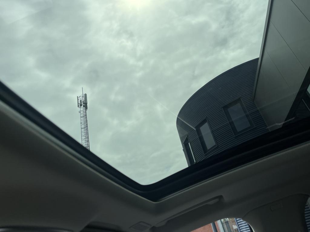 Lynk & Co 01 1.5 262 pk phev navi 360gr schuifdak 1e eigenaar