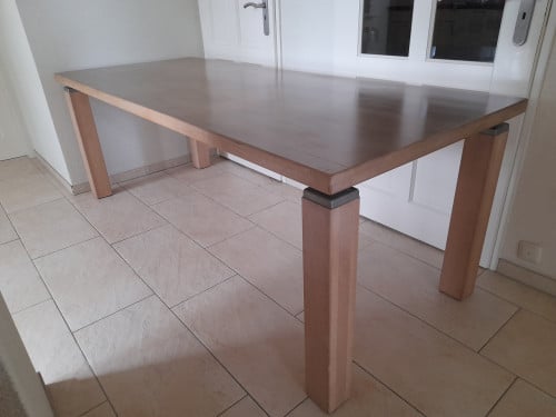 Massief houten grote Tafel 220 x 90 ( in goede staat )