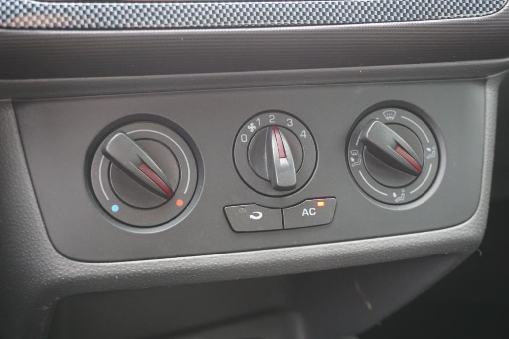 Seat Ibiza 1.2 club airco / navi / elektr. ramen / carplay / nap