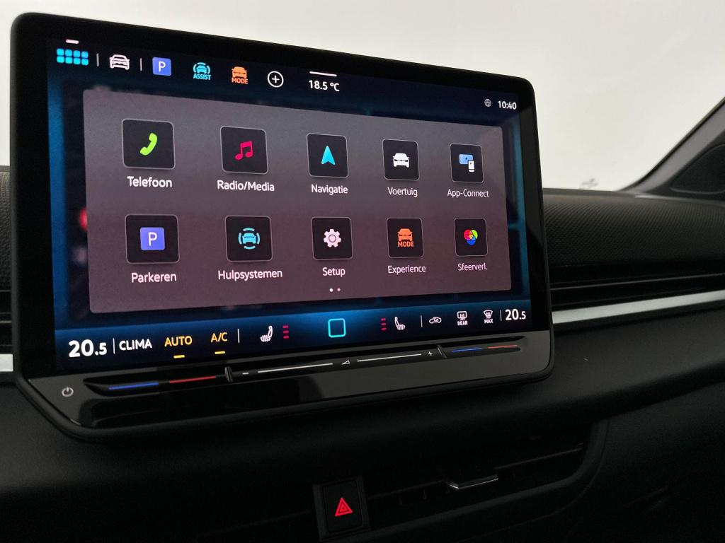 Volkswagen T-roc 1.5 etsi r-line first edition