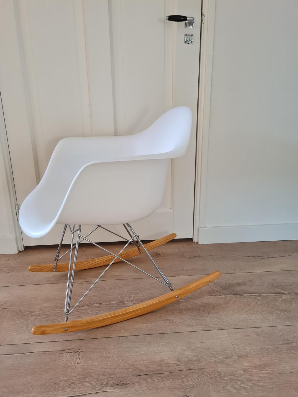 Replica Eames stoel