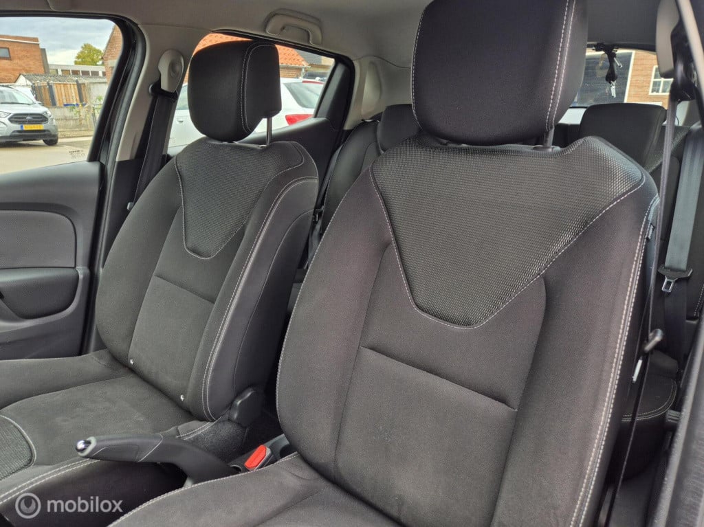 Renault Clio 0.9 tce expression / origineel nl / airco / cruisecontrol