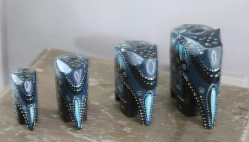 Set van 4 houten olifanten  beeldjes