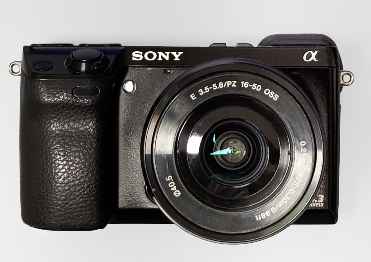 Sony α NEX 7 24,3 Megapixel camera