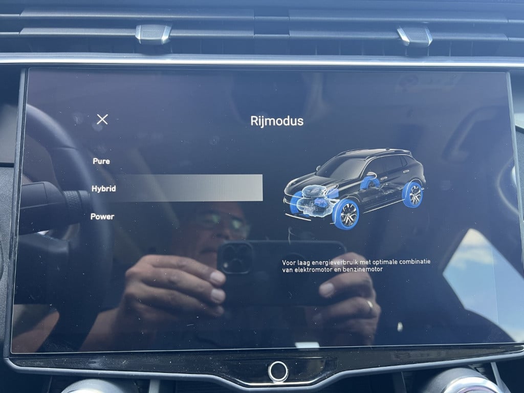 Lynk & Co 01 1.5 261pk plug in hybrid , panodak , carplay