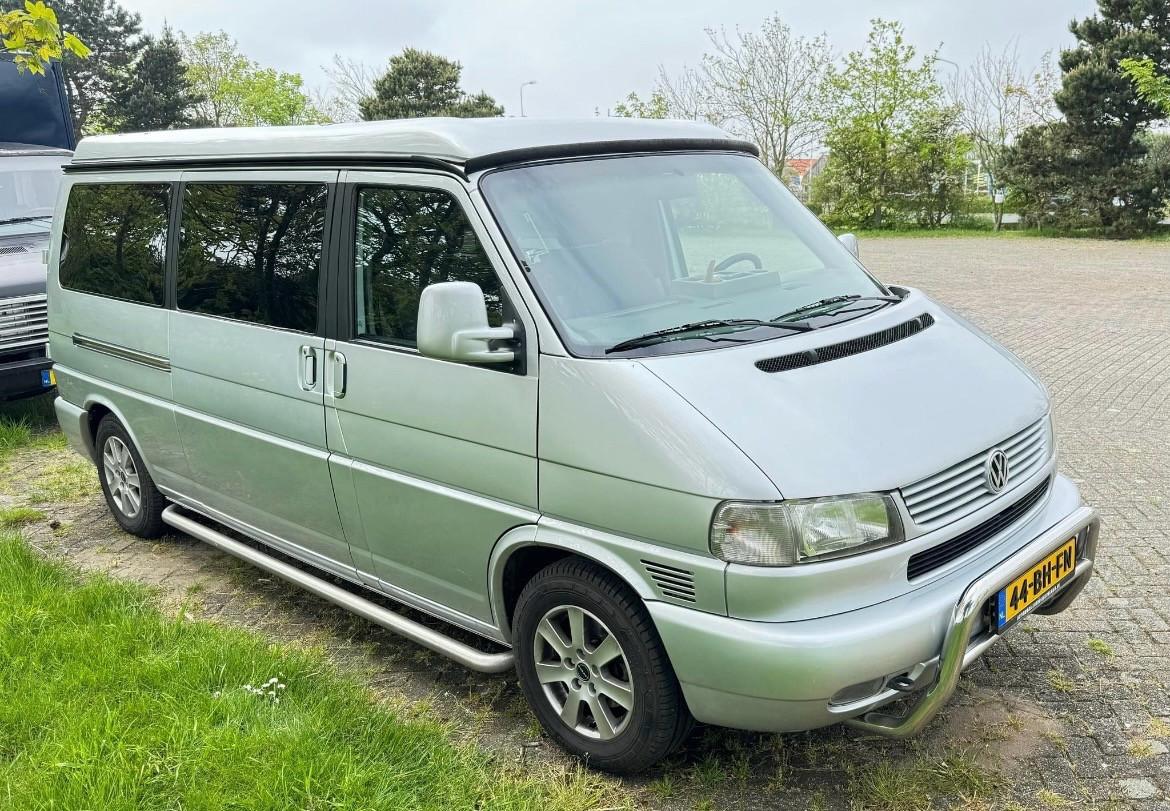 VW Transporter Caravelle 2.5TDI-102pk