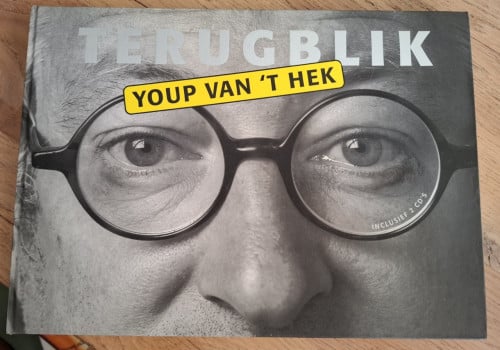 Terugblik, Youp van ’t Hek. Uitg. Thomas Rap/CNR Music, 1999