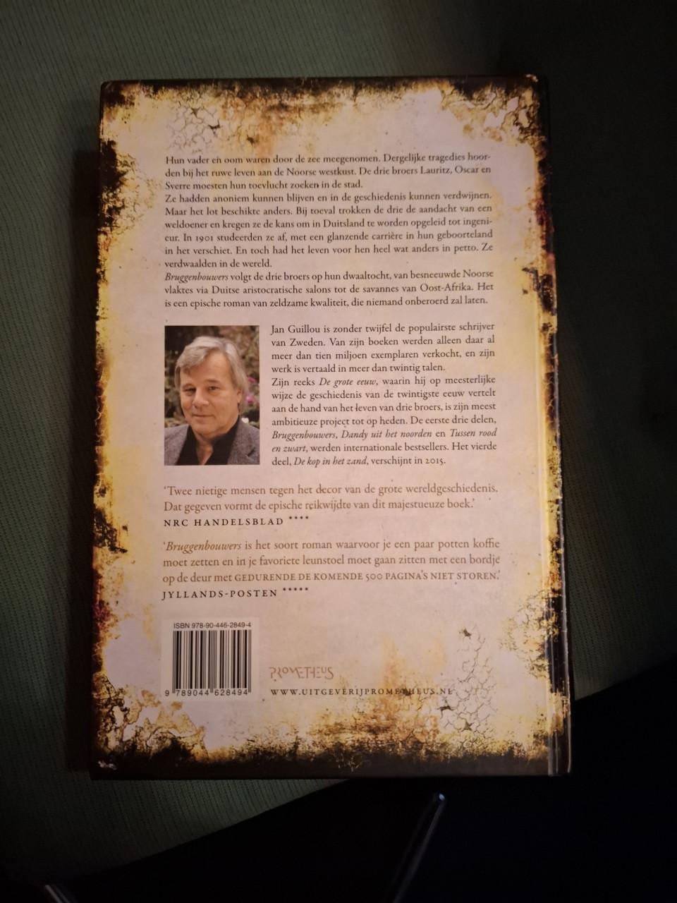 Bruggenbouwers, door Jan Guillou