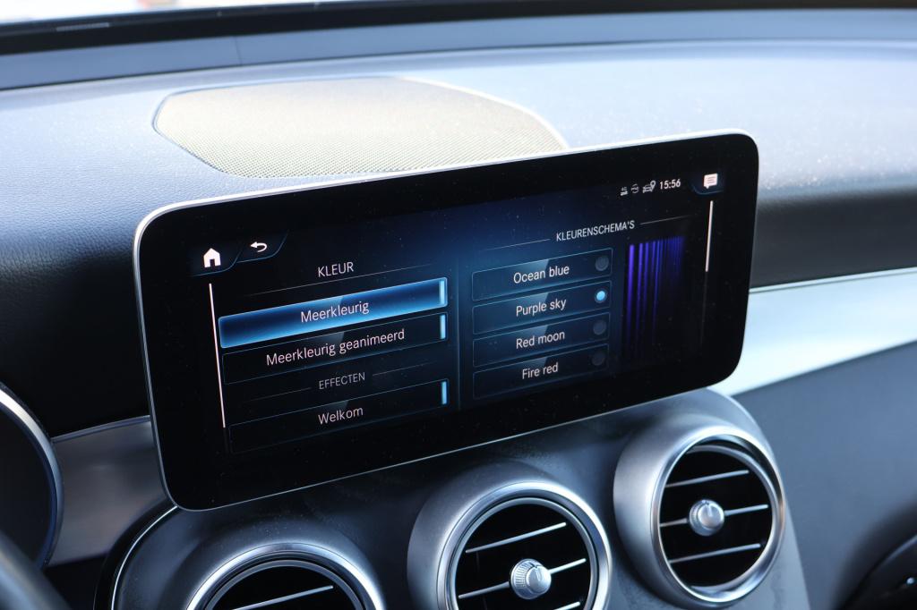 Mercedes-Benz Glc 200 premium i panoramadak i trekhaak i 360 camera i sfeer