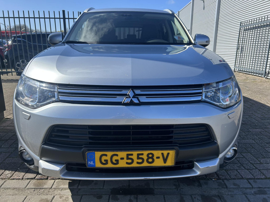 Mitsubishi Outlander 2.0 phev executive edition x-line