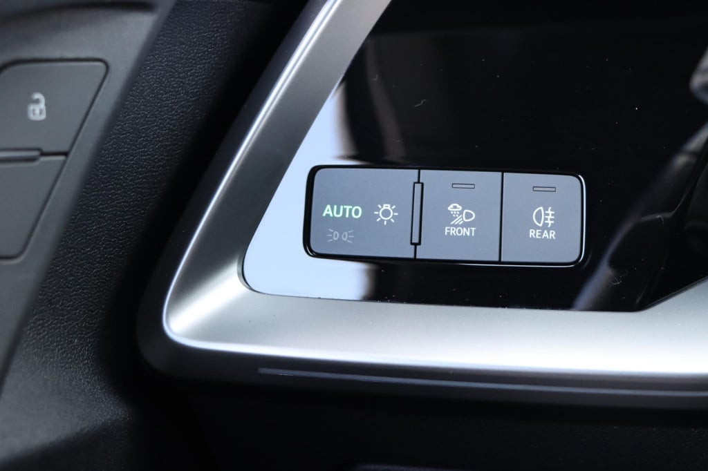 Audi A3 sportback 40 tfsi e s edition 204pk s-tronic