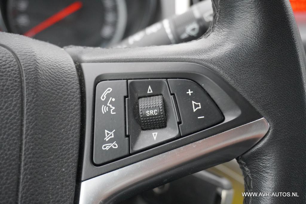 Opel Astra 1.4 turbo edition