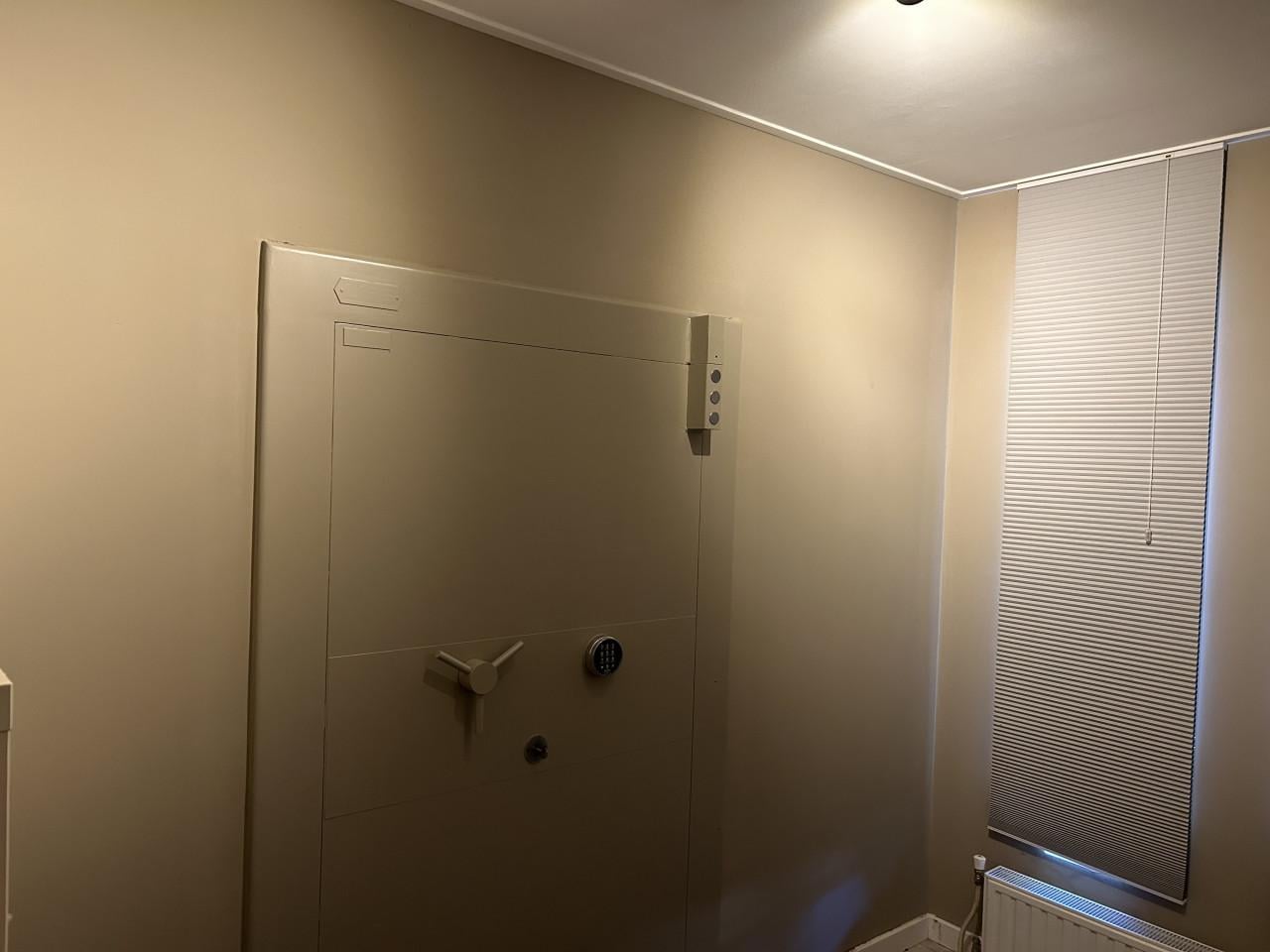 Bedrijfsruimte te Huur bij kapsalon/schoonh. salon