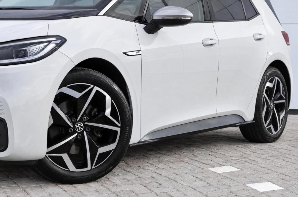 Volkswagen Id.3 first plus 58 kwh 204pk