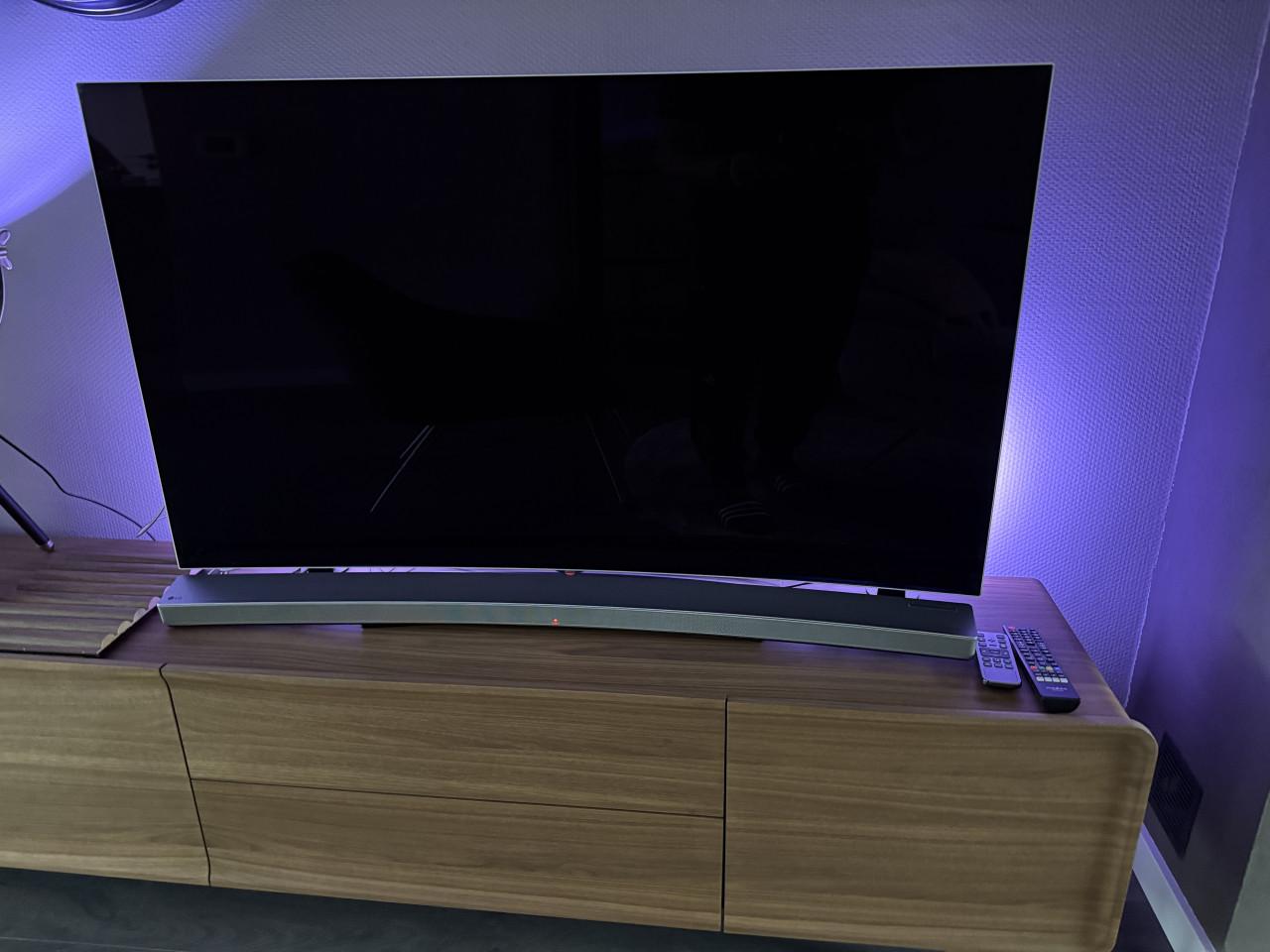 Leuke LG curved OLED TV 55”