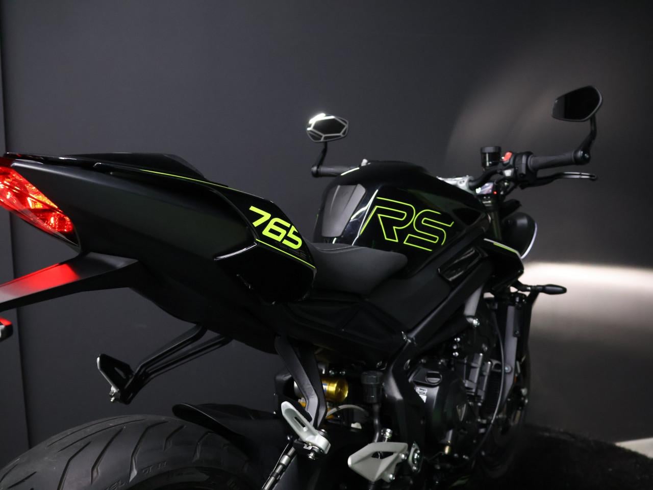 STREET TRIPLE RS | Phantom Black