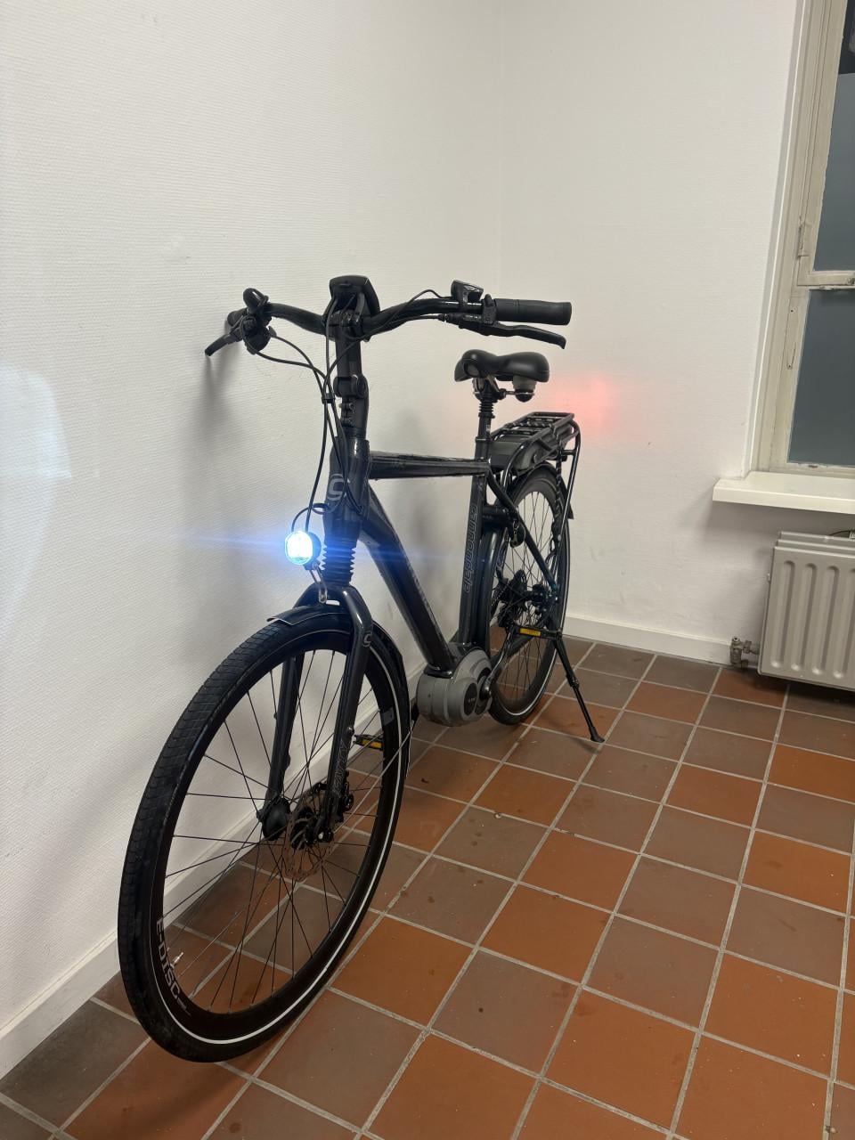 Zeer nette elektrische herenfiets !