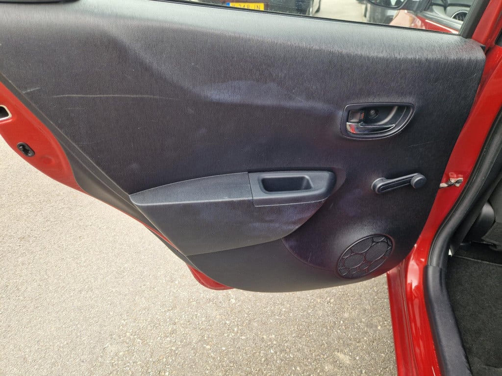 Toyota Yaris 1.0 vvt-i aspiration