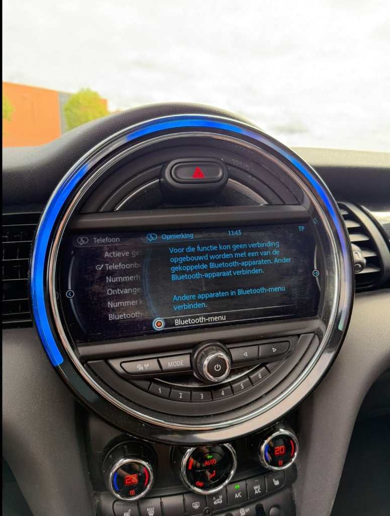 Mini Cooper 1.5 - chili - pano