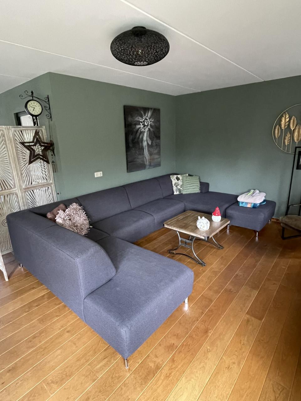 Bankstel groot in goede staat