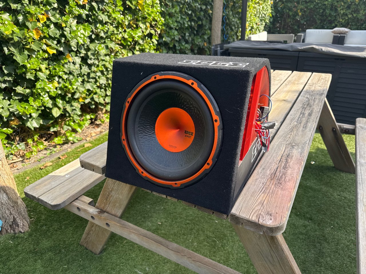 Edge actieve subwoofer