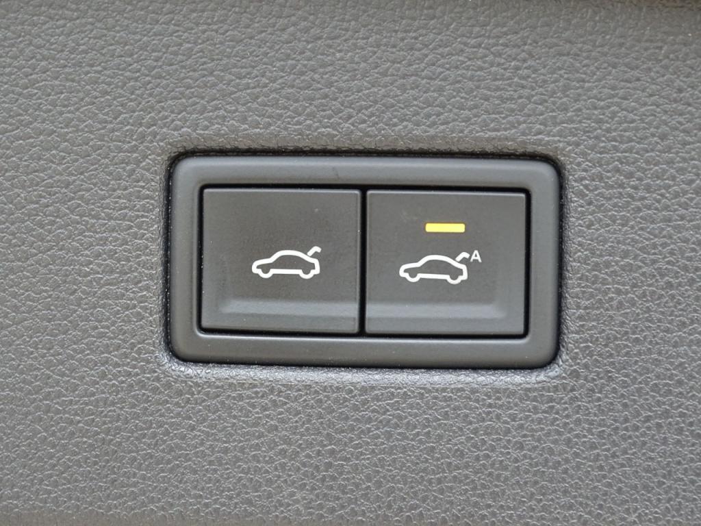 Volkswagen Tiguan 1.4 tsi act highline business r aut | r line | trekhaak |