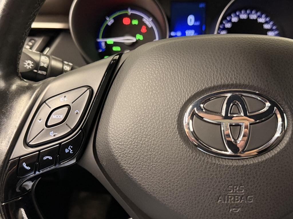 Toyota C-hr 1.8 hybrid executive