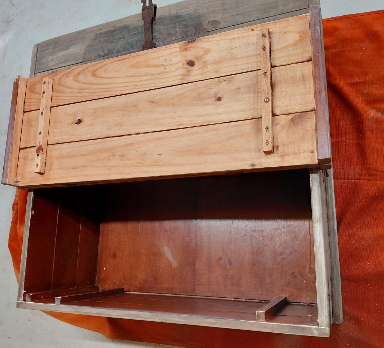 Houten Kist met Decoratie