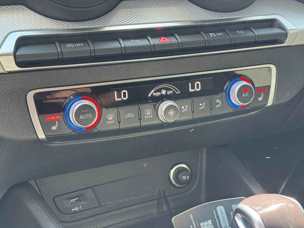 Audi Q2 35 tfsi advanced * led * camera * stoelverwarming * adaptieve cruis