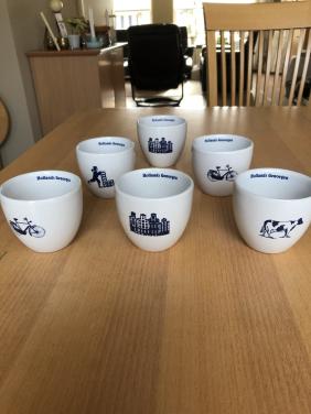 Te koop 2 x set van 6 kommetjes.(nieuw).