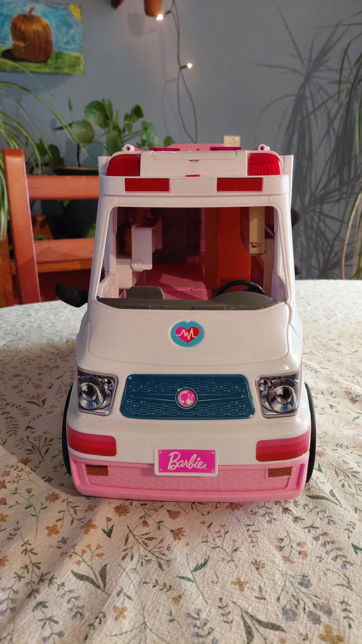 Barbie ambulance