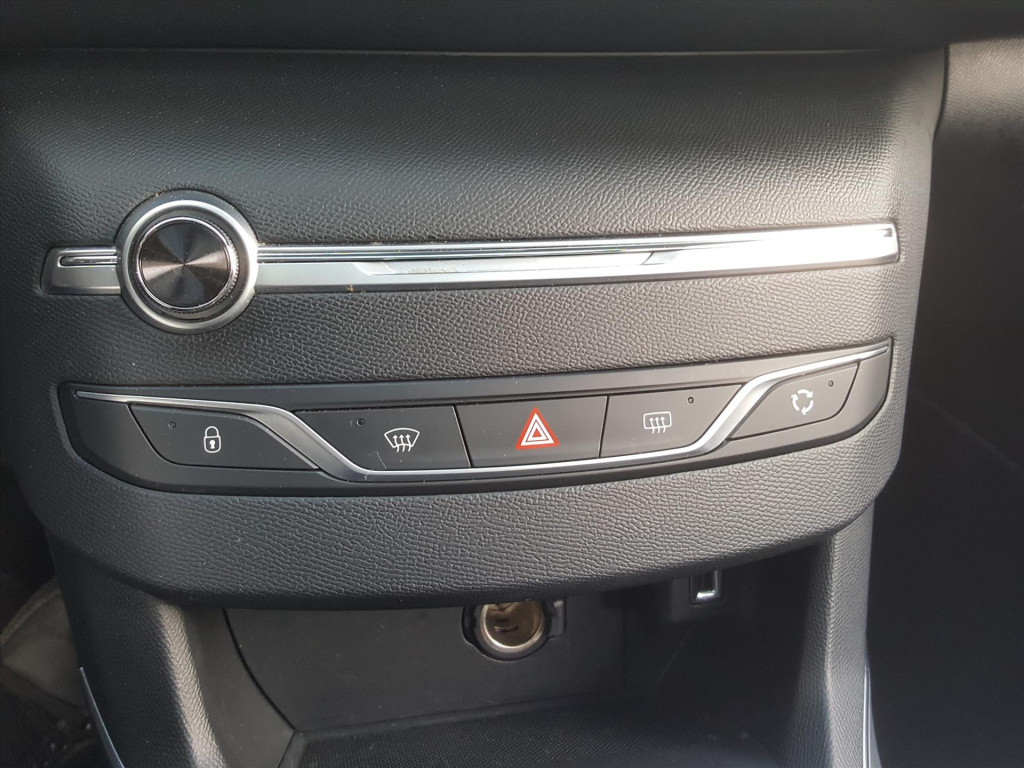Peugeot 308 1.2 puretech 130pk s&s allure navigatie | cruise & climate cont