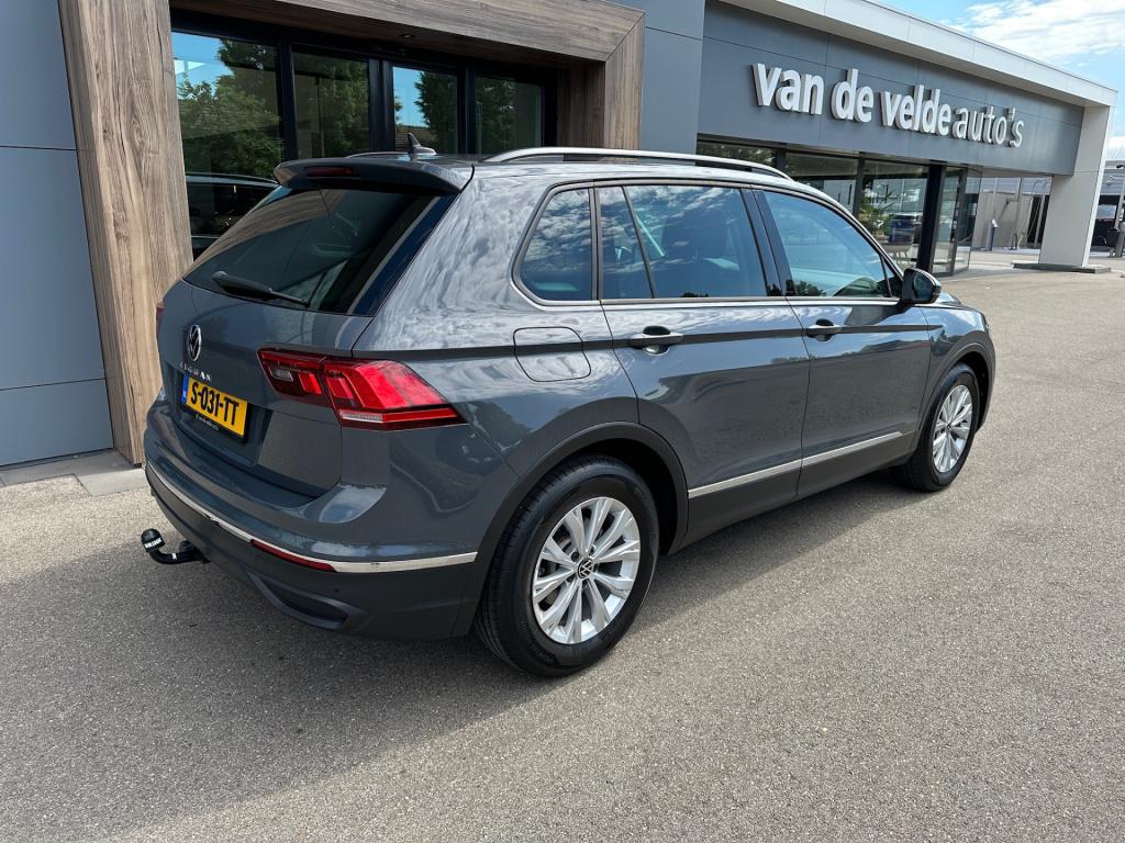 Volkswagen Tiguan 1.5 tsi 150pk dsg life | camera | trekhaak | navi | carpl