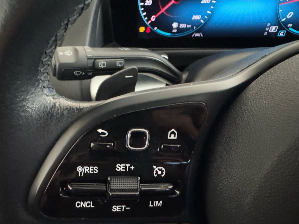 Mercedes-Benz Glb 180 business solution