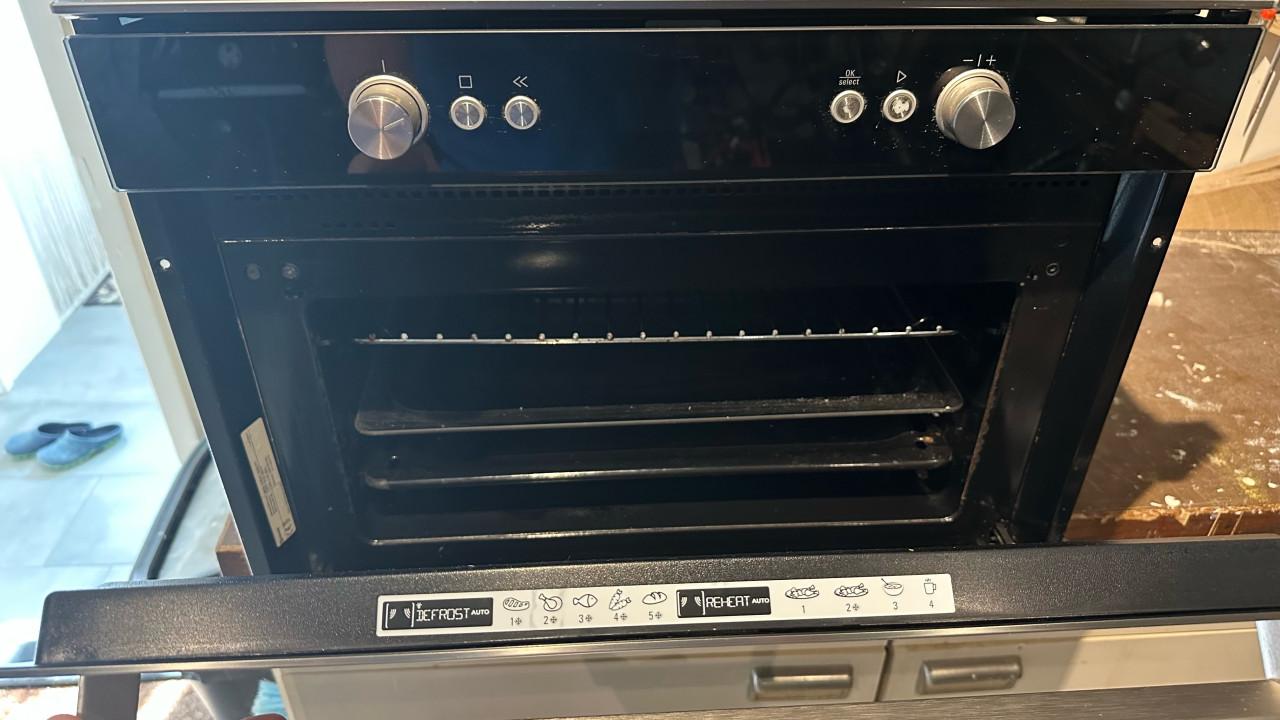 Bauknecht Inbouw Oven - Zwart/RVS