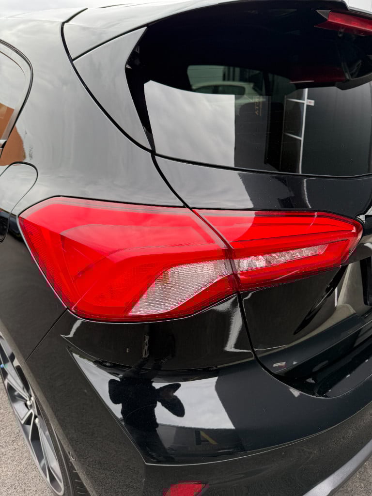 Ford Focus 1.0 ecoboost st line business
