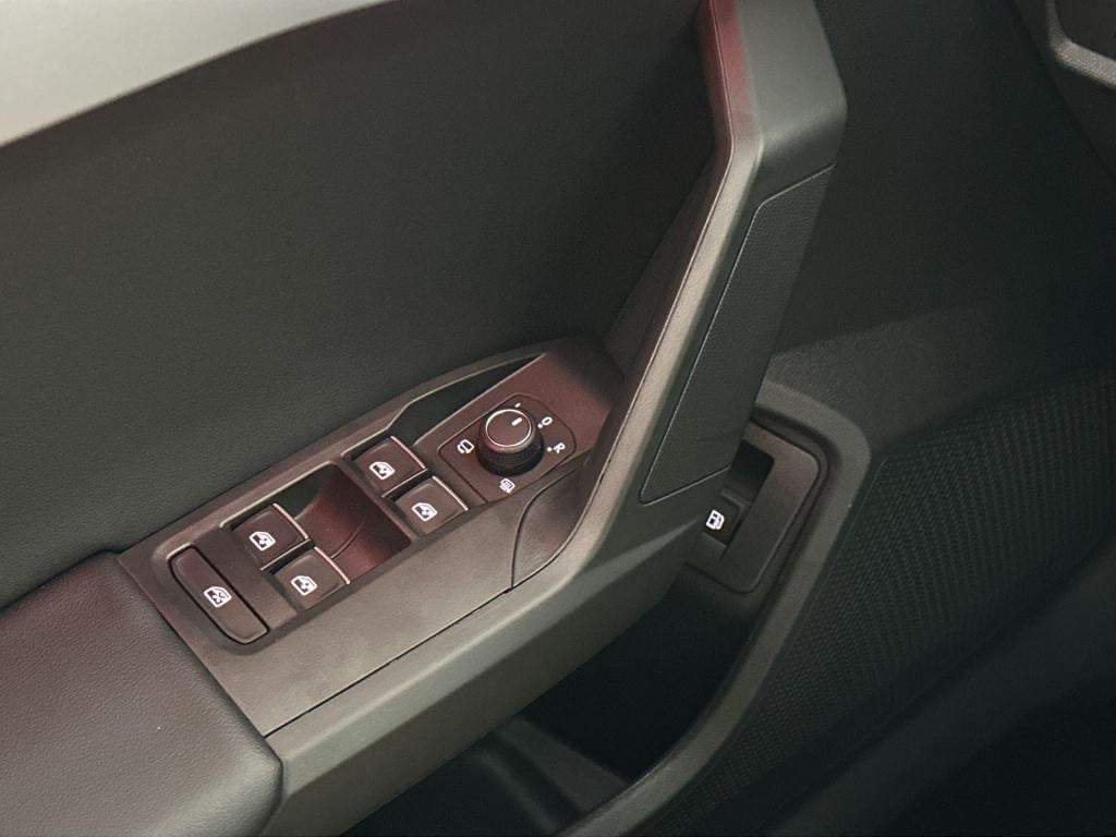 Seat Leon sportstourer fr business 1.5 tsi ehybrid 150 kw / 204 pk statio